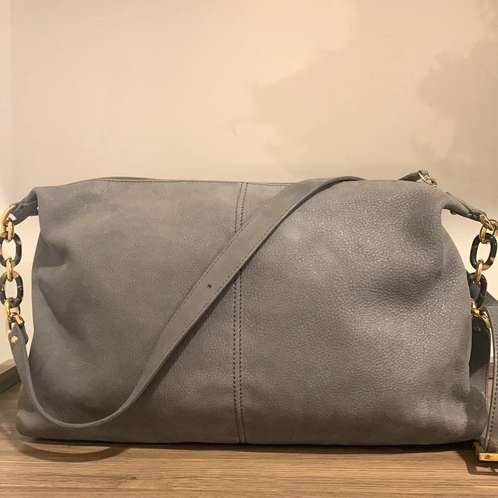 🔥 RARE Fendi Leather Crossbody 🔥 - Picture 5 of 17